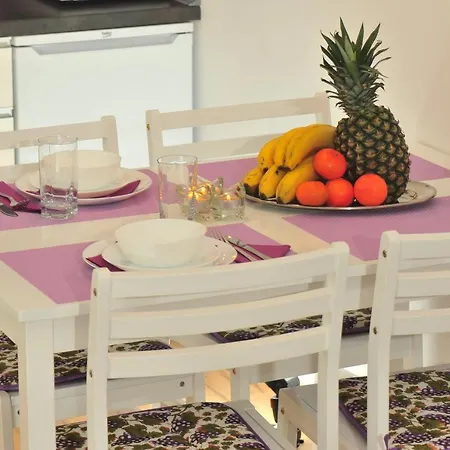 Apartamento Solna11 *